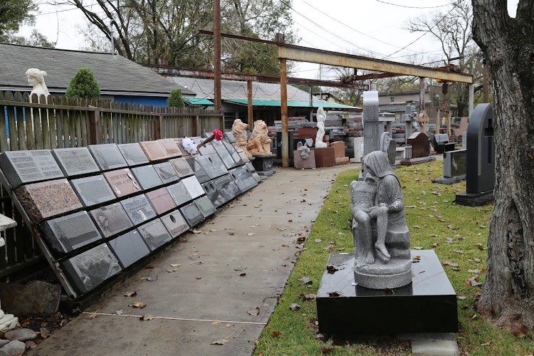 Schlitzberger & Daughters Monument Company