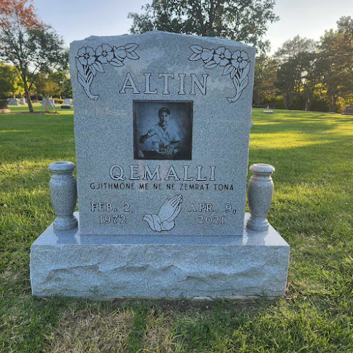 Stoltz Memorials Of Delaware